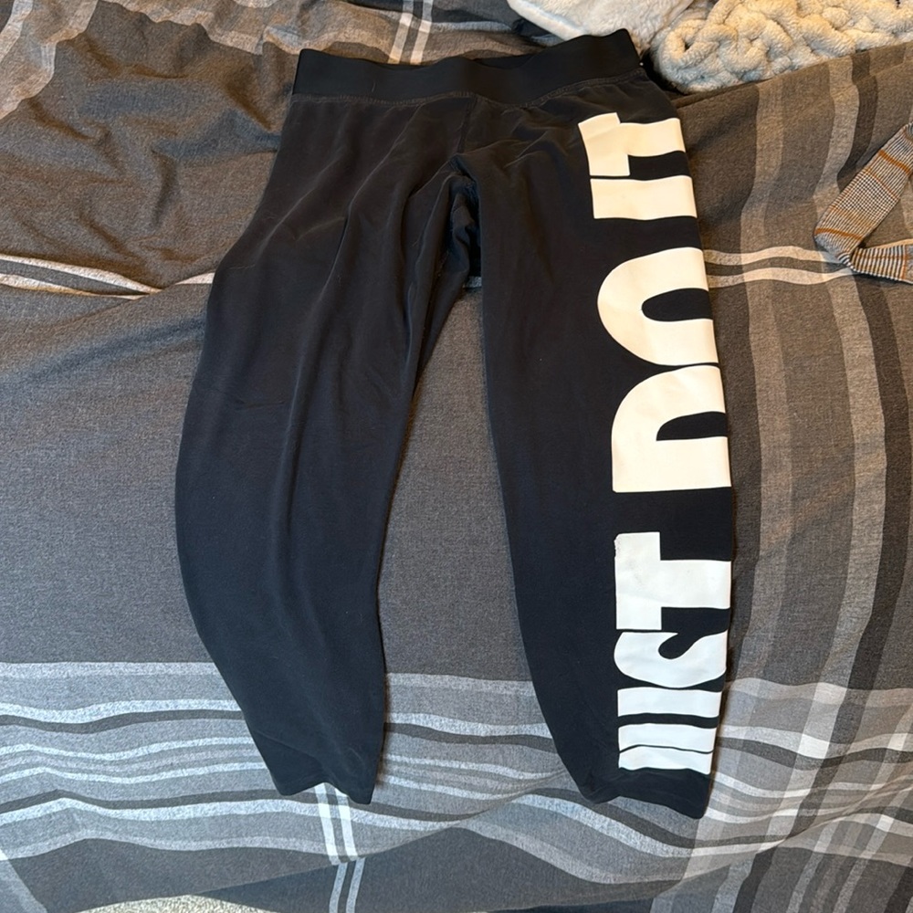 Nike leggings